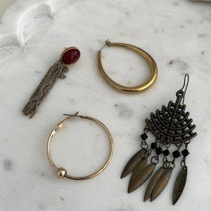 Miscellaneous Single Vintage Earrings